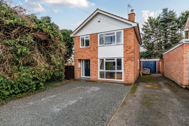 3-bed detached on Birch Hill Road, Clehonger, Hereford, £315,000
