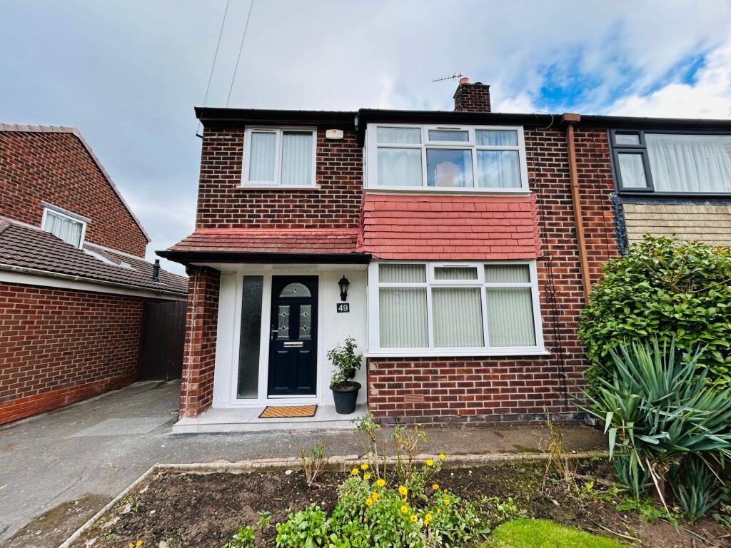 Main image of property: Dunmow Road, Thelwall, WA4