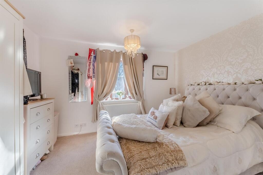 House in Kettering, Leisure Village - View 4
