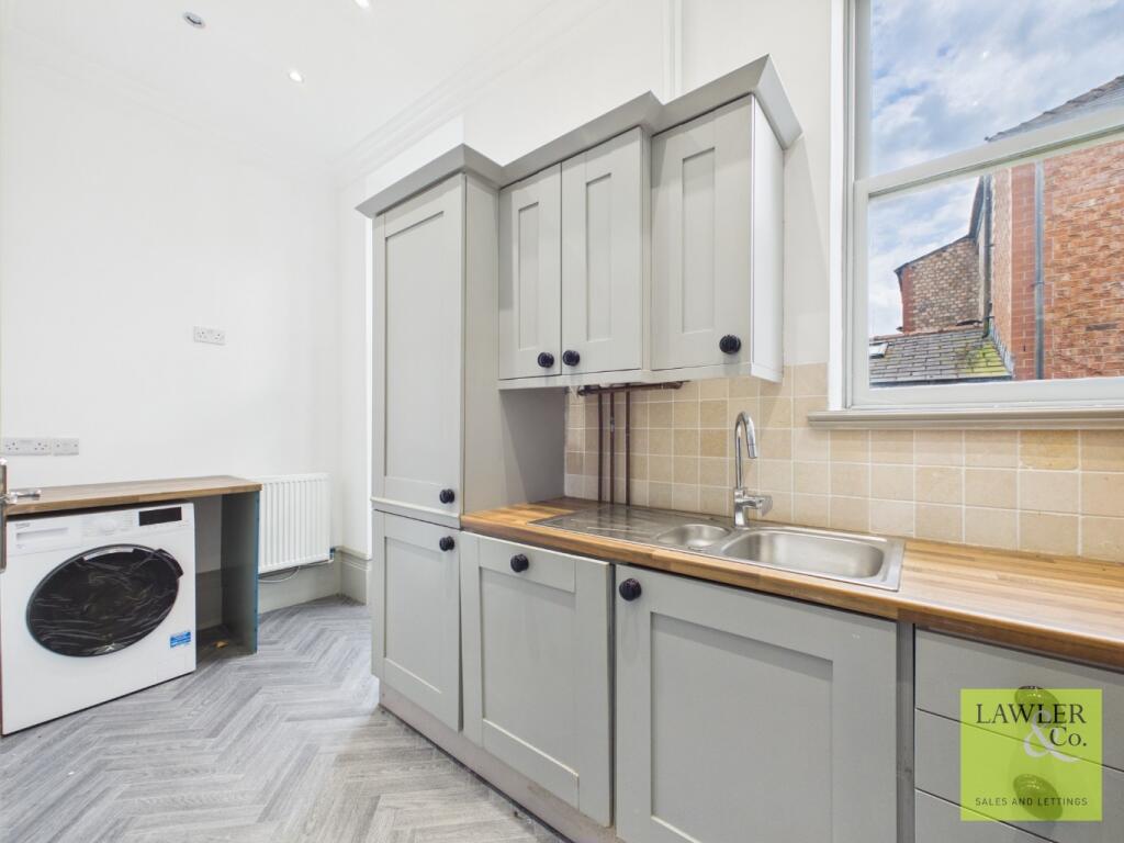 House in Stockport - View 4
