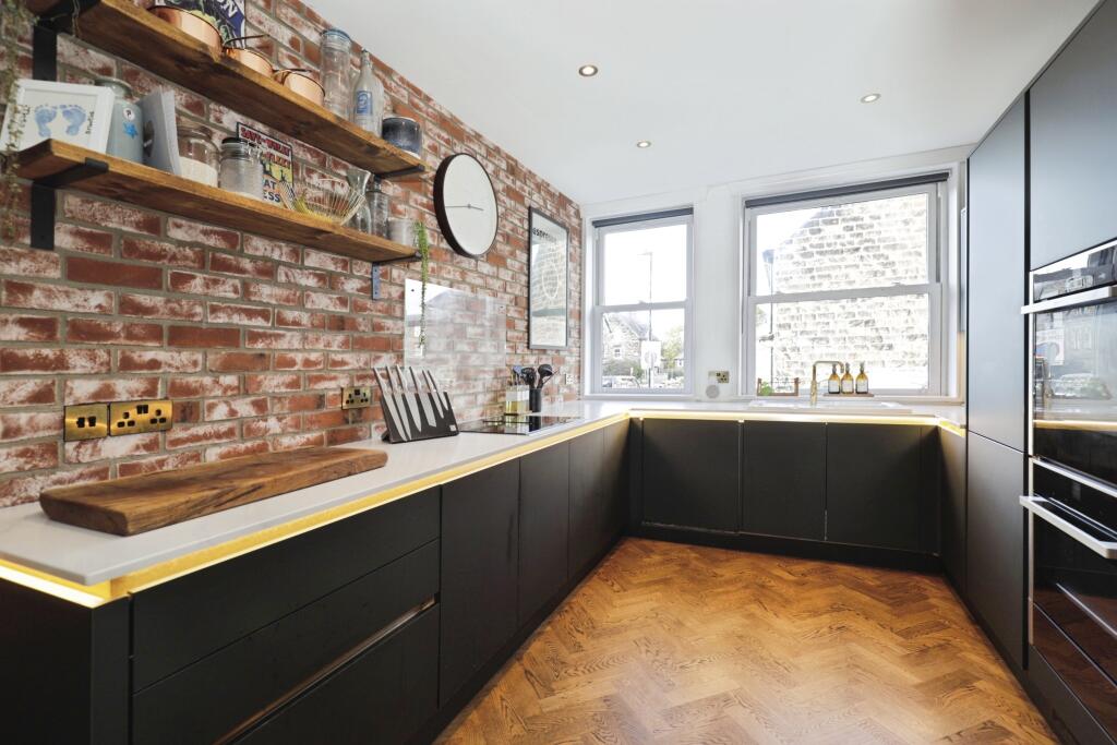 House in Harrogate - View 2
