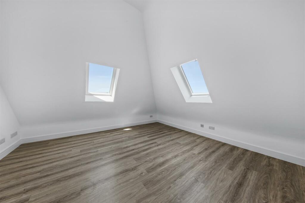 Apartment in London, Kingsbury - View 5