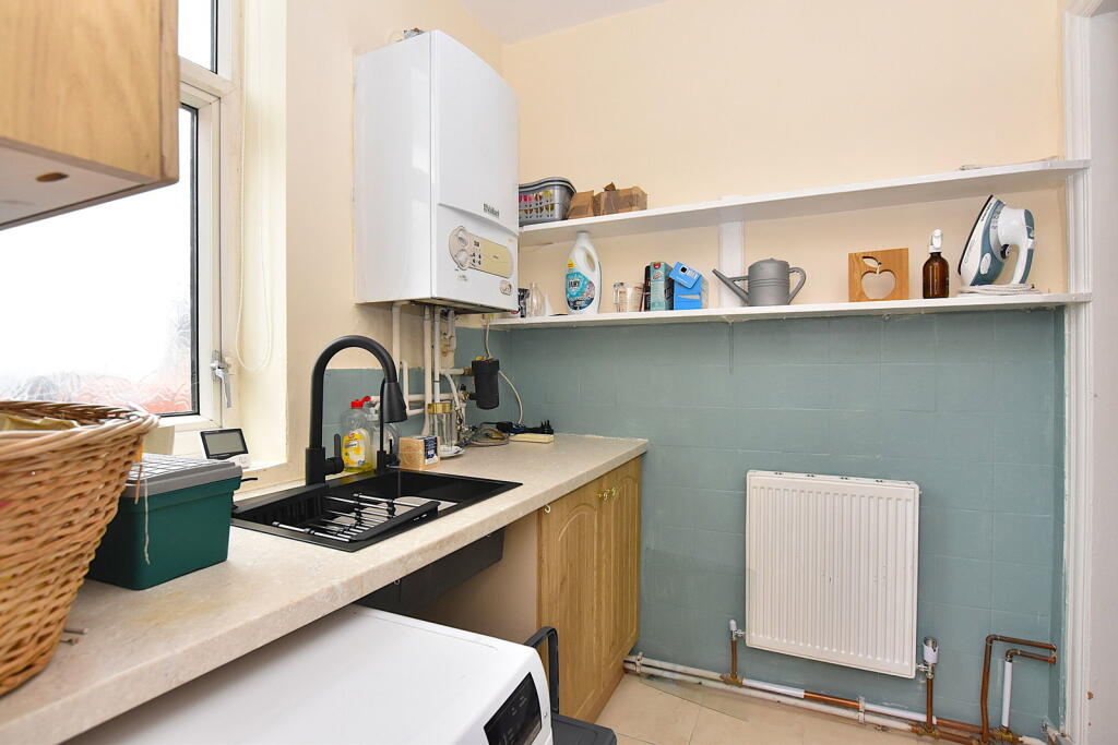 Apartment in Chester - More