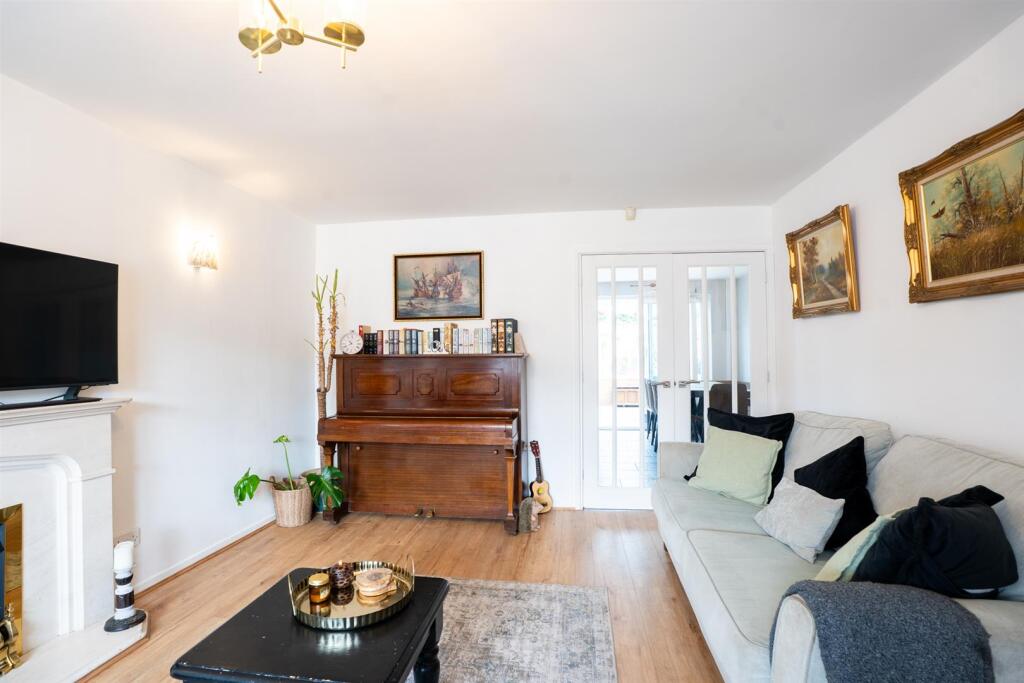 House in Wolverhampton - View 4