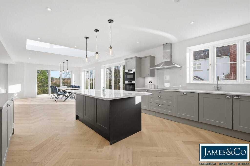 House in Uttlesford, Great Dunmow - View 3