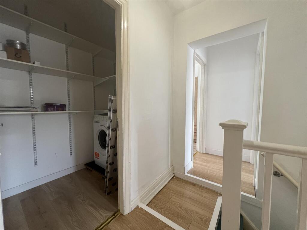 Apartment in Bristol - View 5