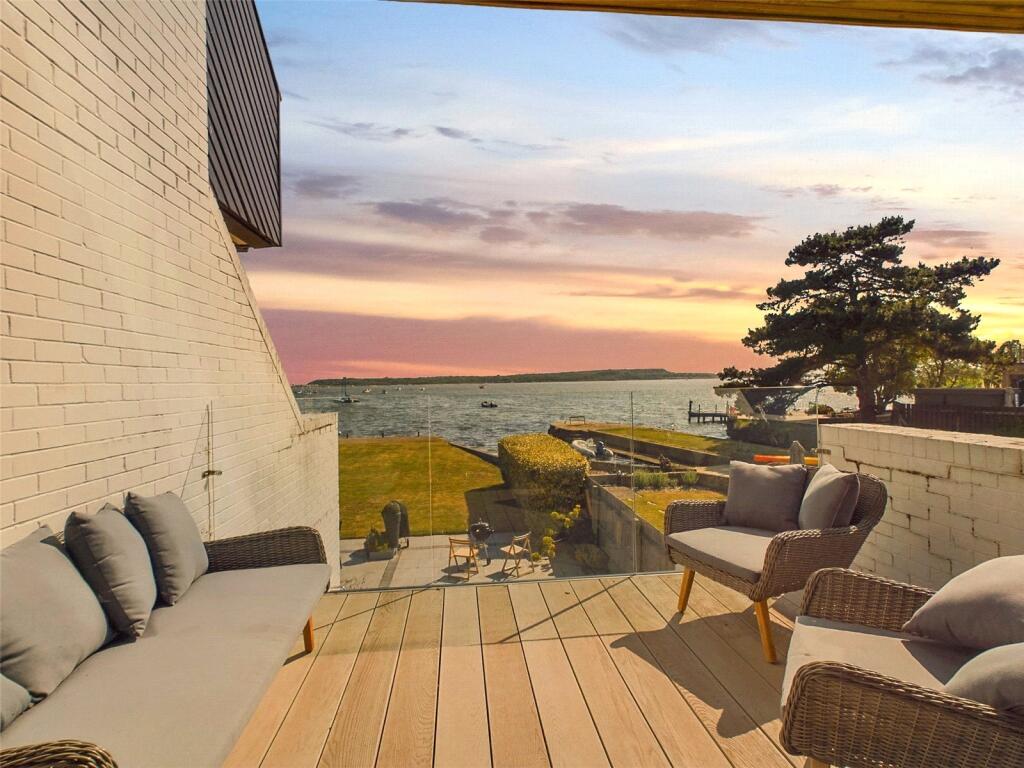 Mudeford, Christchurch, Dorset, BH23 photo 4