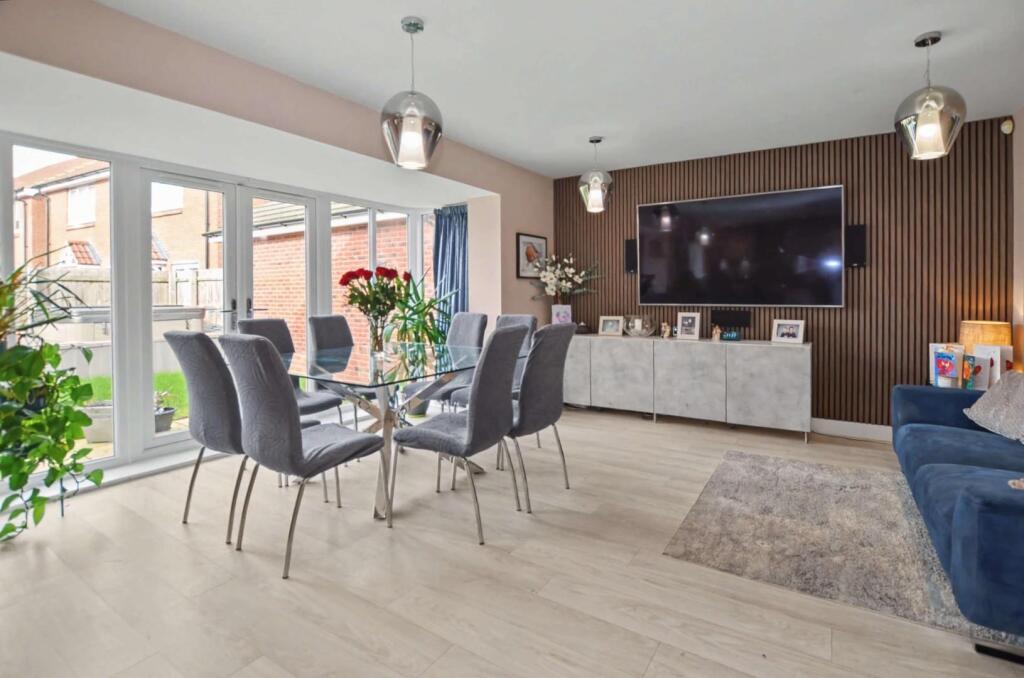 Silverthorn Drive, Moulton, Northampton – pohled 3
