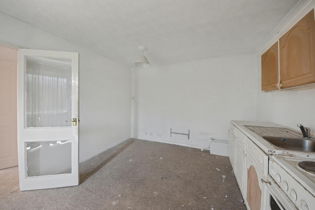 Additional image 2 of 25 Northcotts, Hatfield, Hertfordshire, AL9 5ES