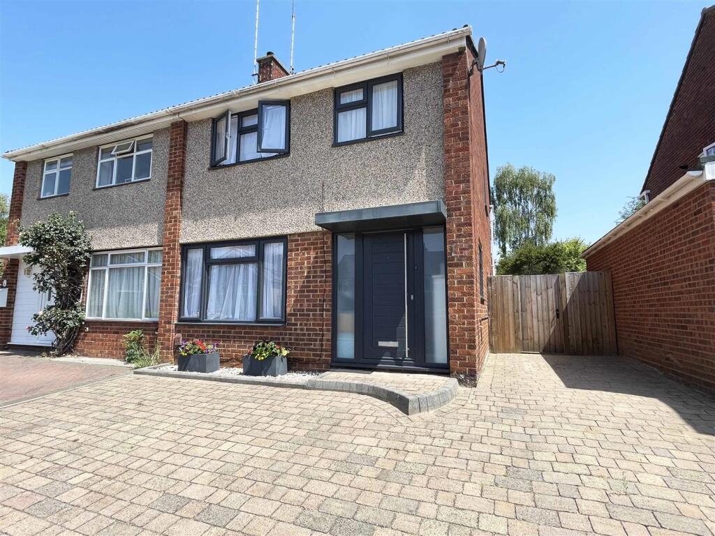 Main image of property: Chichester Drive, Old Springfield / Nr City Centre, Chelmsford