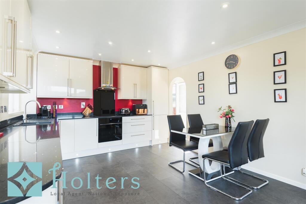 70, Rockes Meadow, Knighton photo 4