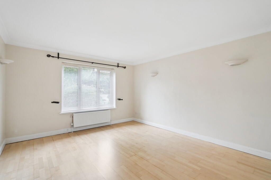 House in London - View 3