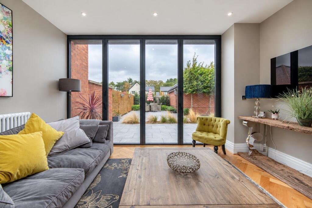 House in Ponteland, Northumberland - More
