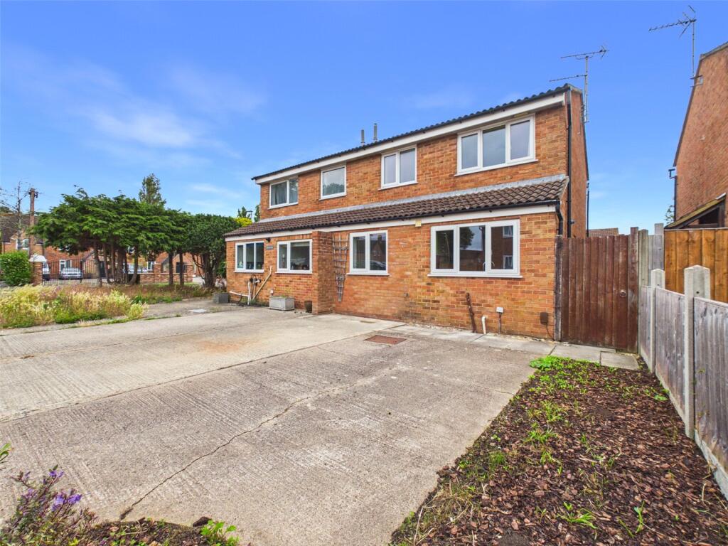 Main image of property: Druids Oak, Quedgeley, Gloucester, Gloucestershire, GL2