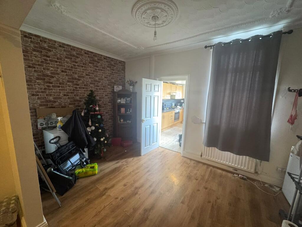 House in Darlington - More