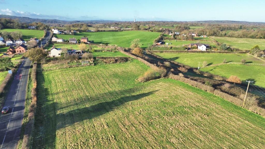 House in Wrexham, Hope - View 3