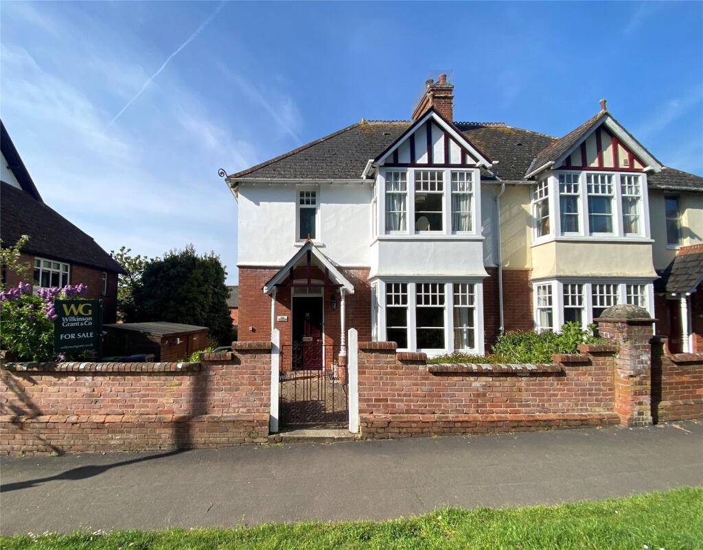Main image of property: Topsham, Devon
