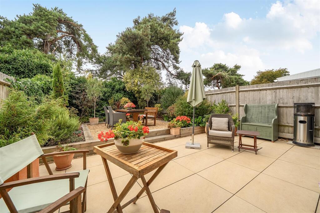 House in Southampton, Warsash - View 4