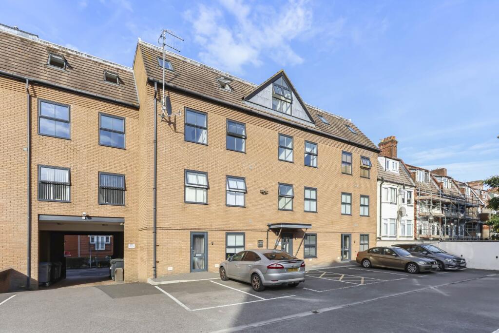 Main image of property: 64/68 Norwich Avenue West, Westbourne