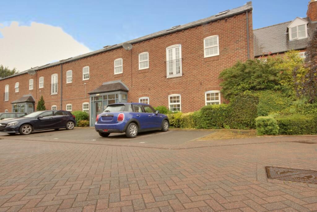 Main image of property: Flat 1, 3 Flemingate House Flemingate Court, Beverley