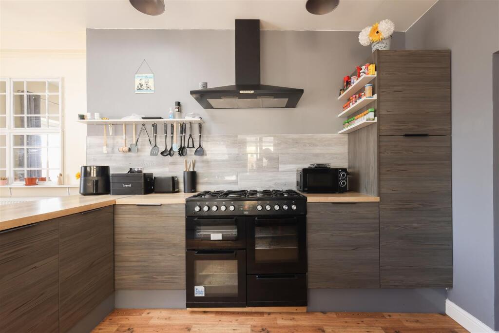 House in Tonbridge - View 4