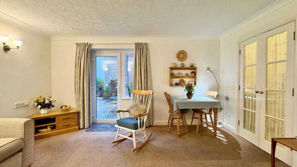 Mallard Court, West Mills, Newbury, RG14 5HL - View 5