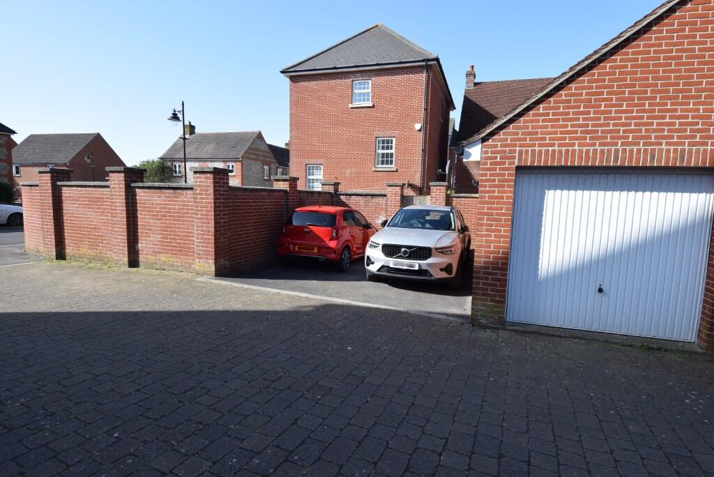 House in Amesbury - View 4