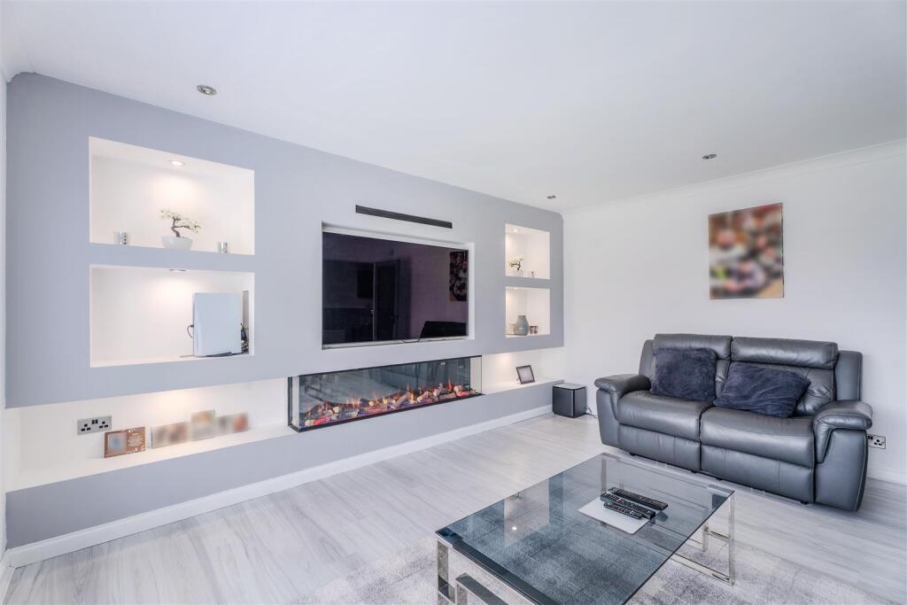 House in Motherwell, North Lanarkshire - View 5