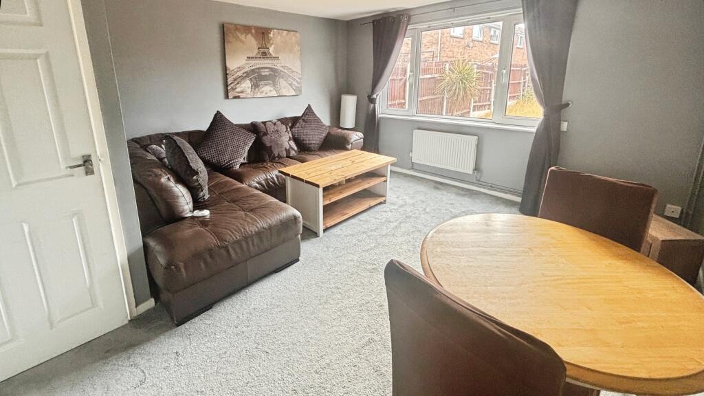 House in East Lindsey, Tattershall - More