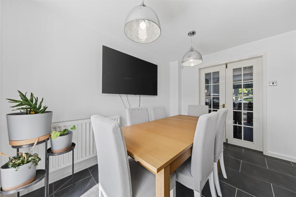 NN15 - Wilkie Close, Kettering - View 6