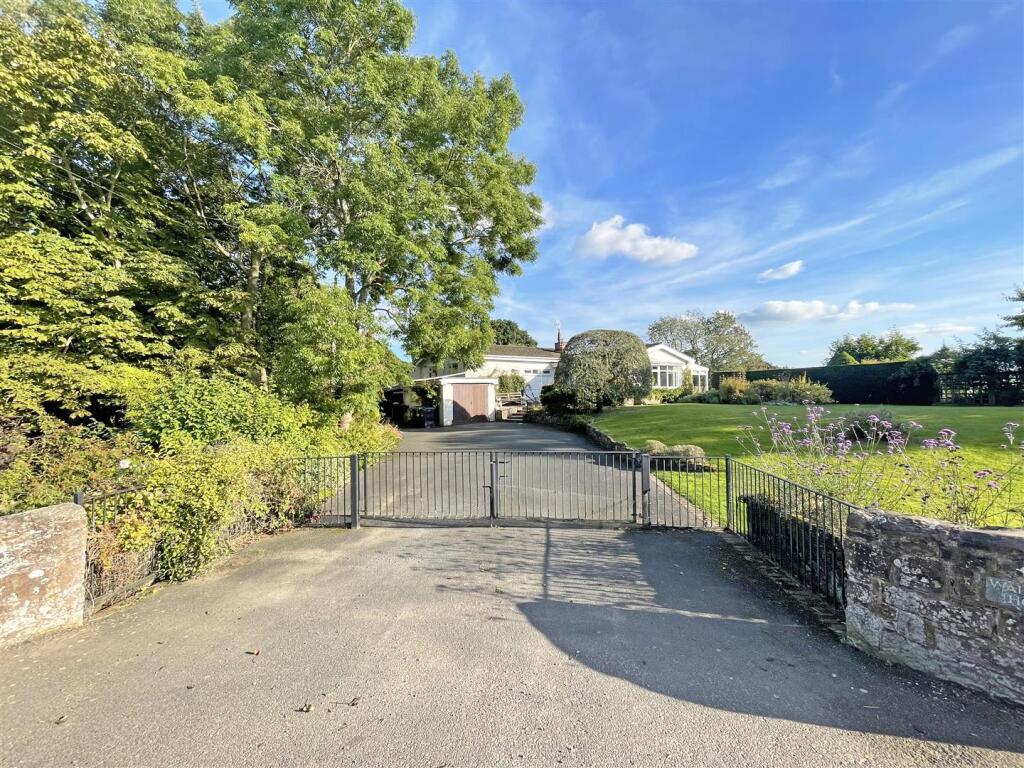 3-bed detached on Condover, Shrewsbury, £525,000