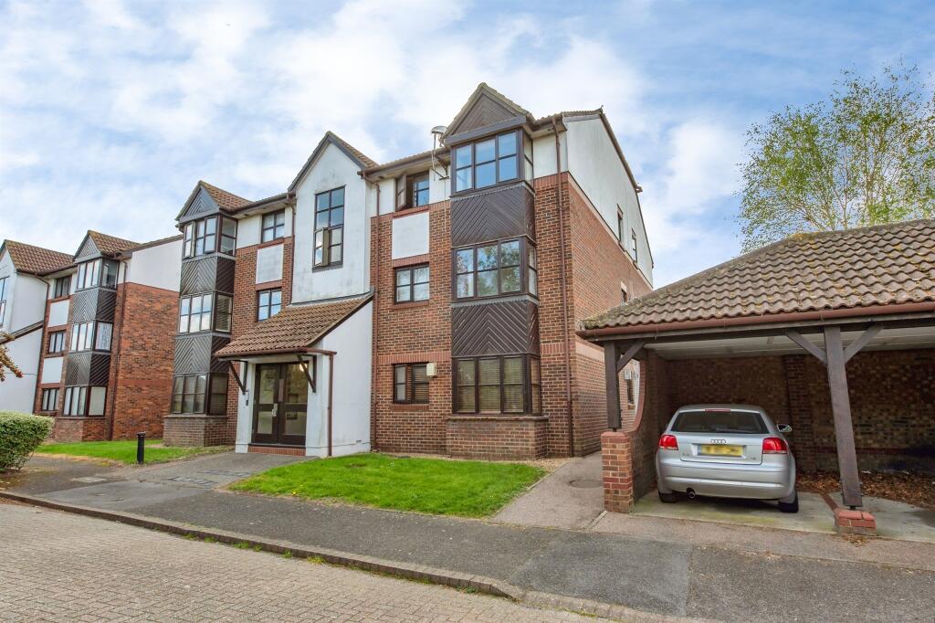 Main image of property: Banner Close, Purfleet-On-Thames