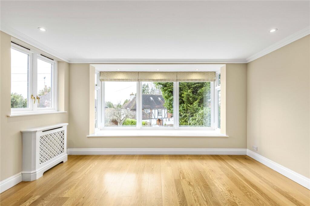 House in Elmbridge, Esher - View 5