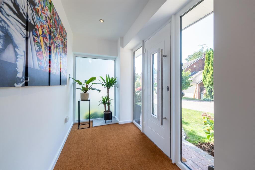 House in Cuddington, Cheshire West and Chester - View 5