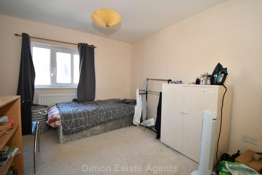 Ensign Drive, Gosport photo 4