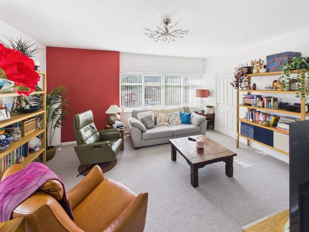 House in North East Derbyshire, Dronfield Woodhouse, Dronfield - View 4