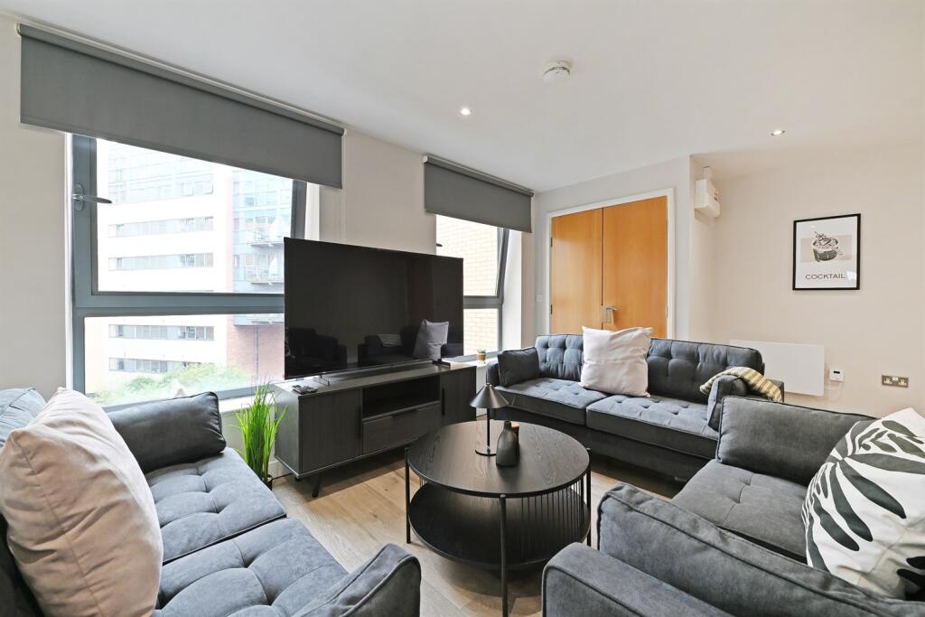 Apartment in Sheffield - View 4
