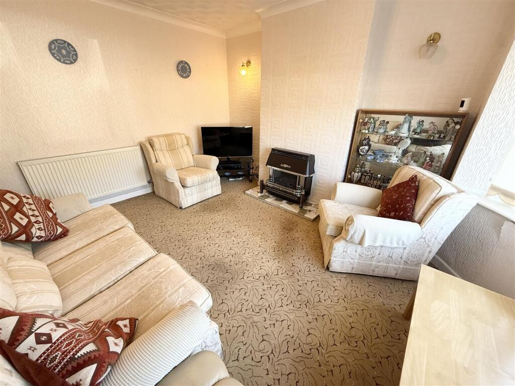 Coniston Rise, Aberdare - View 3