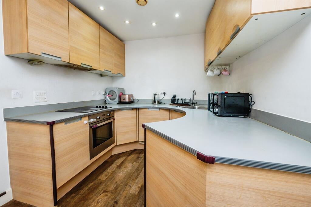 Apartment in Birmingham, Chinese Quarter, Digbeth - View 2