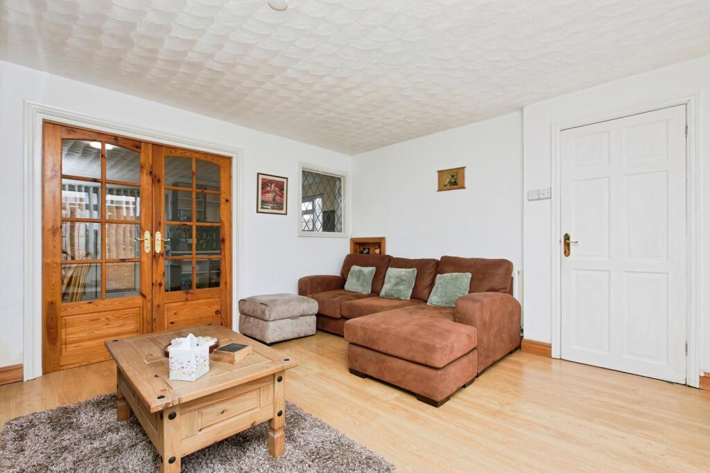 House in Erewash, Dovedale Estate, Long Eaton - View 3