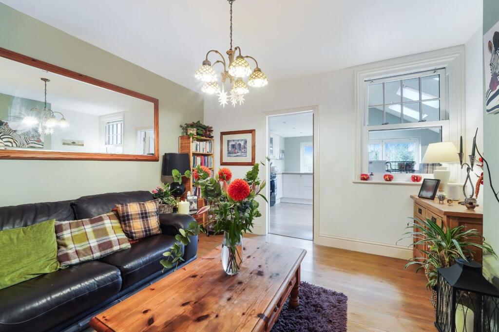 House in Kingston upon Thames - View 5