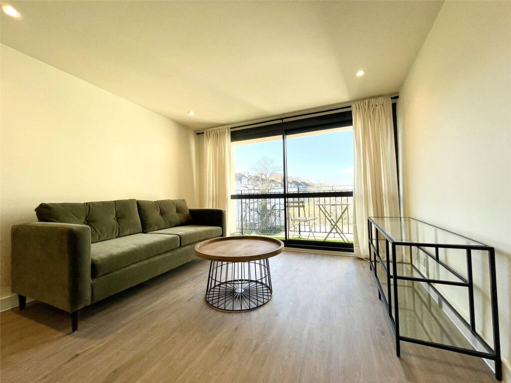 Main image of property: Clifton Village, Regent Street, BS8 4HR