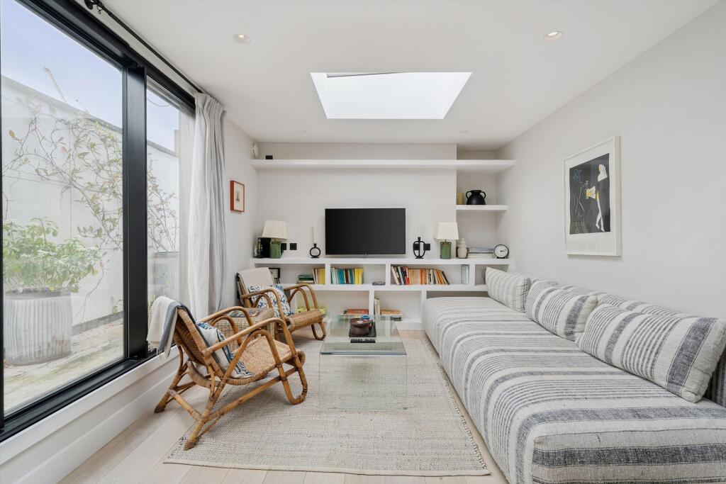 Main image of property: London W8