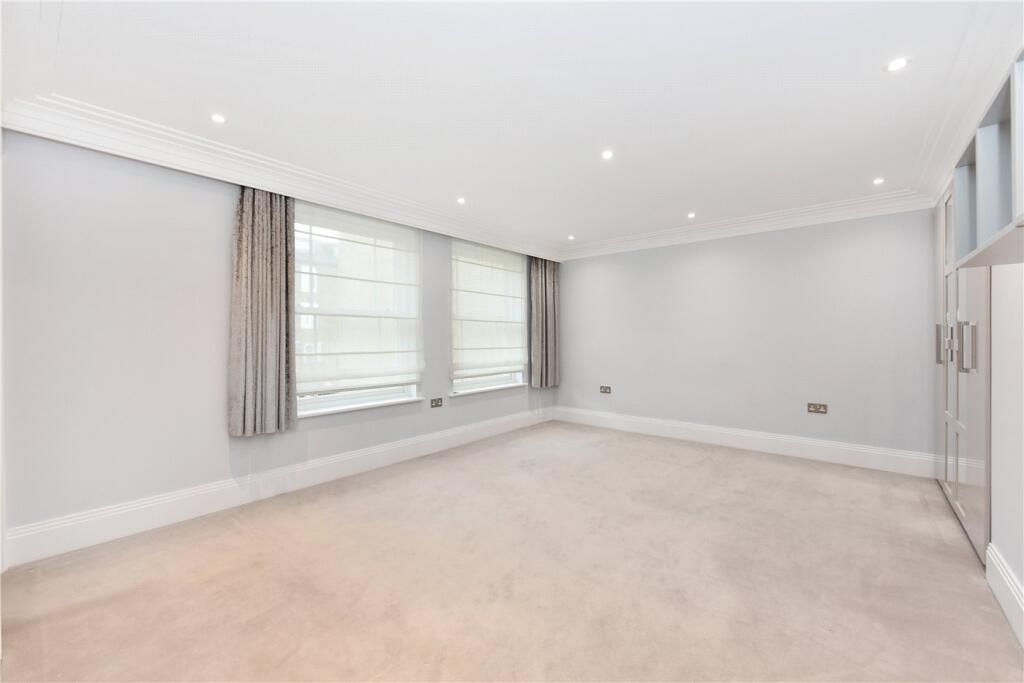 House in London - More