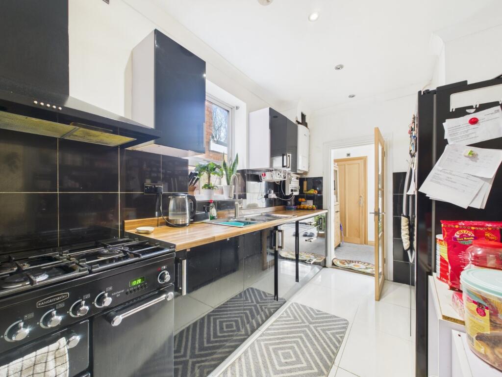 House in Gloucester, Gloucestershire - View 4