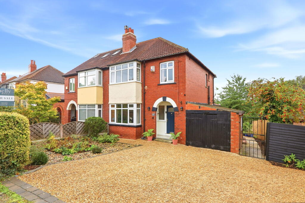 Main image of property: Tinshill Lane, Cookridge, Leeds, LS16 6DG