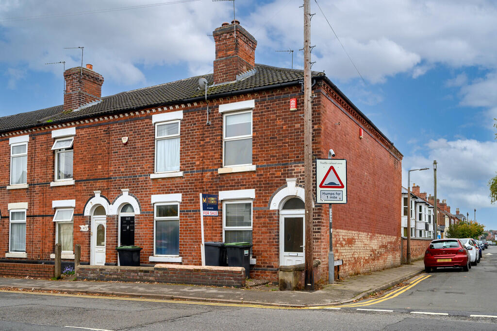 3-bed terraced on Wollaton Road, Beeston, £199,950