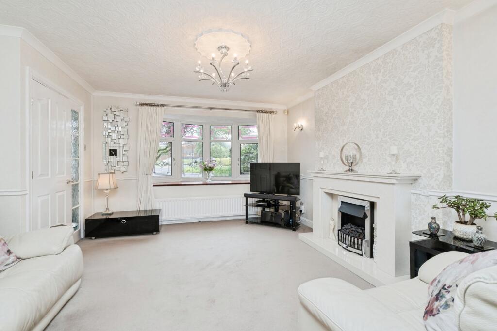 Chelmer Close, Westhoughton, Bolton, Greater Manchester, BL5 photo 2