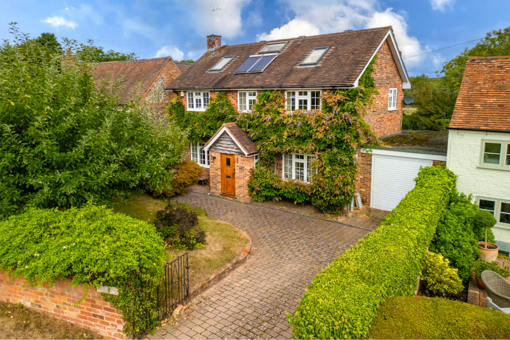 Main image of property: Cadmore End, High Wycombe, Buckinghamshire, HP14