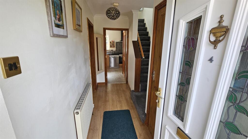 Orchard Close, Radcliffe-On-Trent photo 2